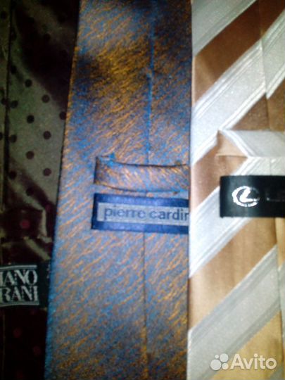 Коллекция брендовых галстуков