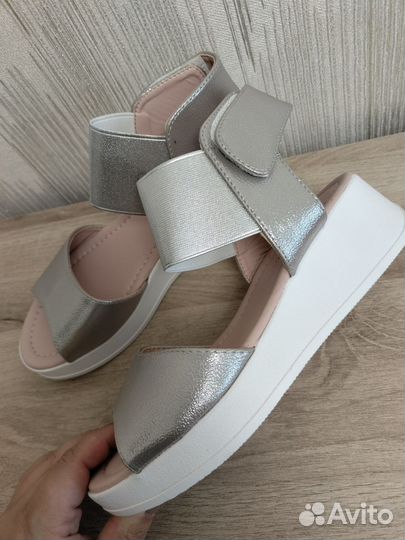 Босоножки женские 37