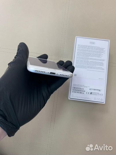 iPhone 8, 64 ГБ