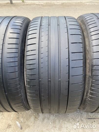 Pirelli P Zero 275/45 R21 и 315/40 R21