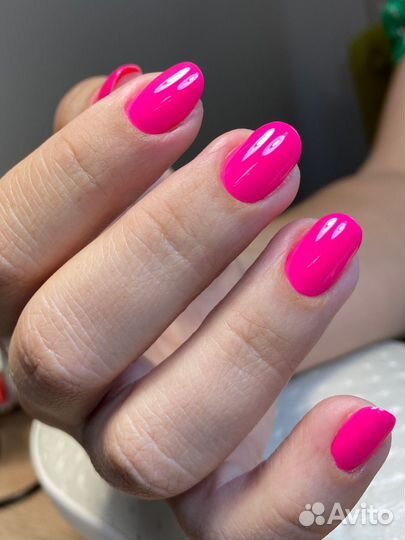 Маникюр с покрытием гель-лаком