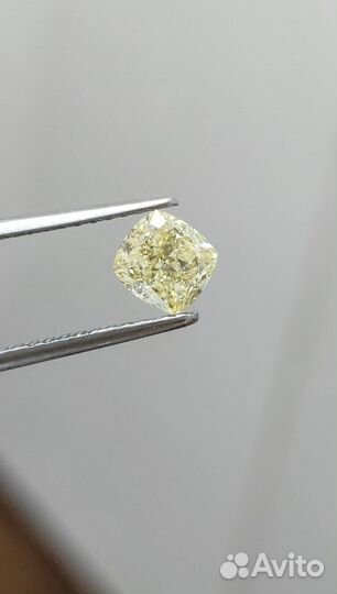 Природный жёлтый бриллиант в огранке кушон 1.51 ct
