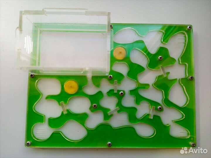 Муравьиная ферма без муравьев