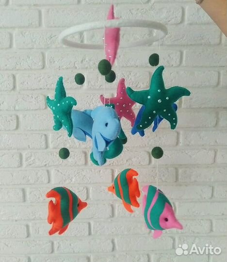 Музыкальный мобиль в кроватку