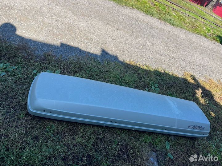 Автомобильный бокс на крышу