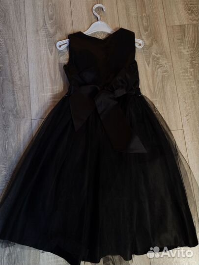 Платье для девочки 146