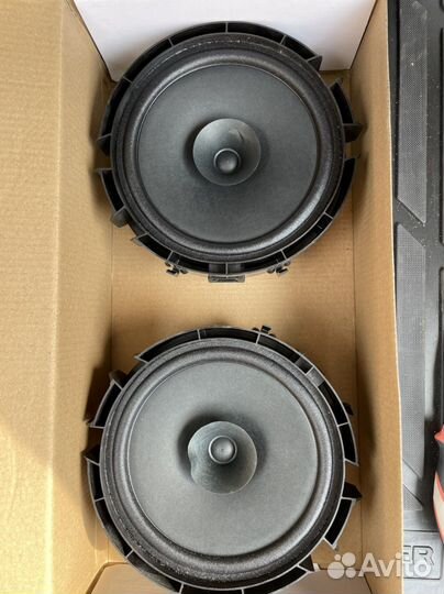 Динамики Mitsubishi Outlander