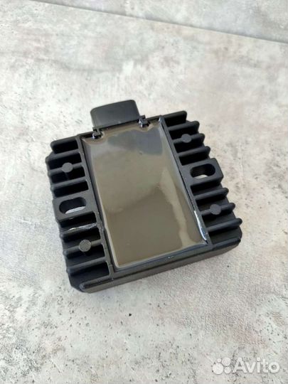 Реле зарядки на лодочный мотор Suzuki DF 70-90A