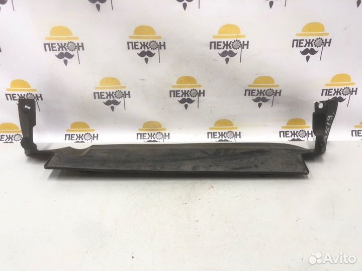 Дефлектор радиатора Ford Fusion хэтчбек 1.4 2006