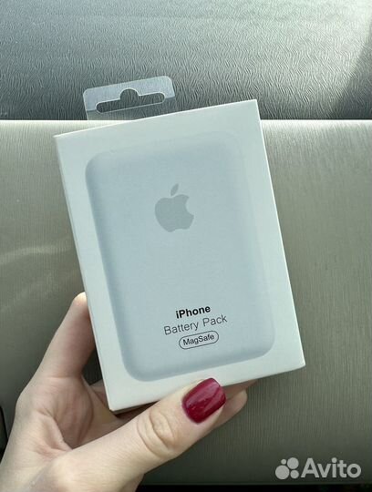 Беспроводное зарядное устройство iPhone MagSafe