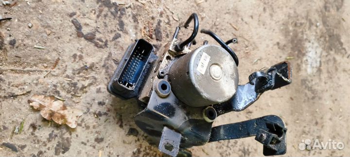 Блок ABS hyundai solaris 58920-4L100