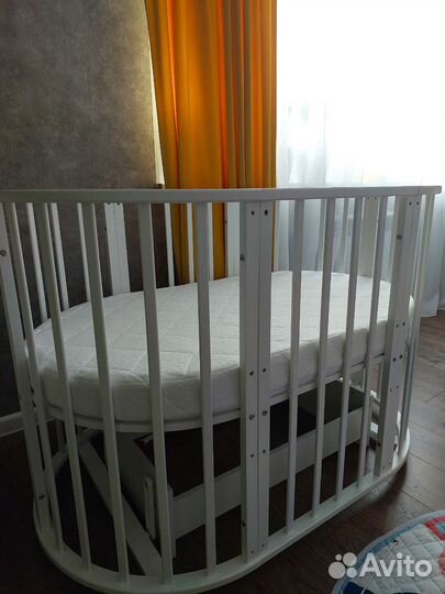 Детская кроватка трансформер с маятником