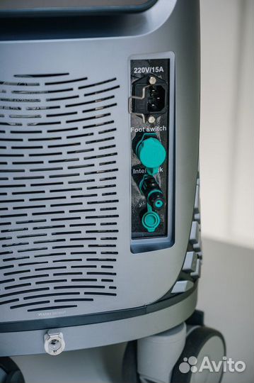 Лазерный аппарат для эпиляции