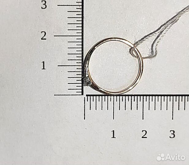 Золотое кольцо с камнем 17р