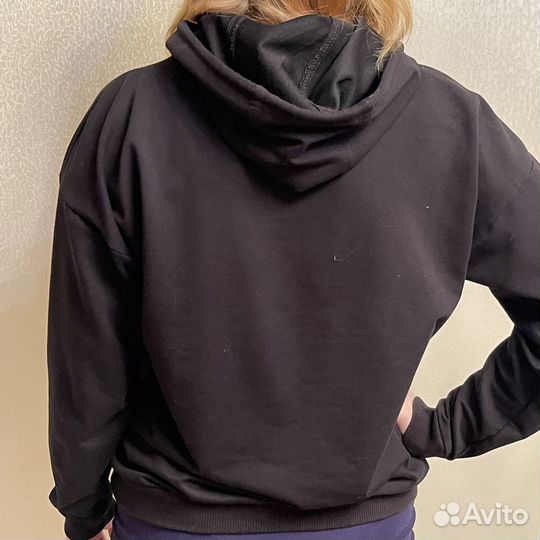 Толстовка с капюшоном