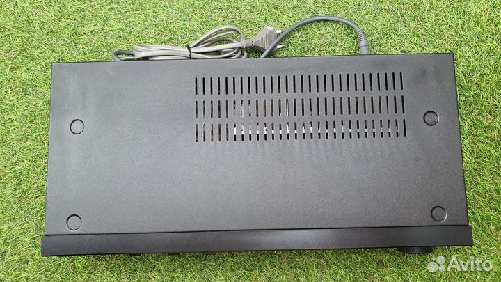 Интегральный усилитель Sharp SM2323H