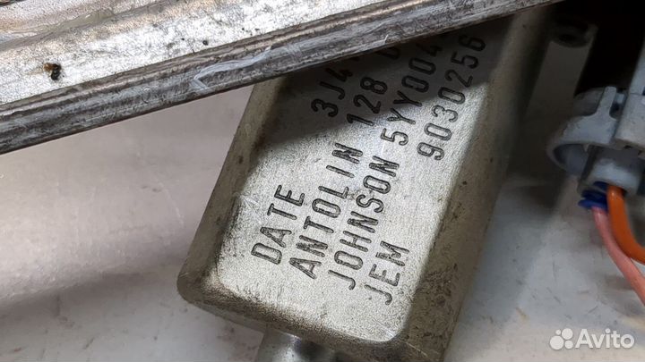 Стеклоподъемник электрический правый передний Dacia Sandero