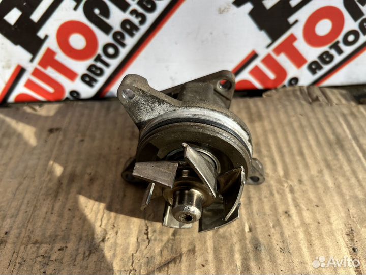 Помпа водяная Ford Focus 3 2.0 qxda