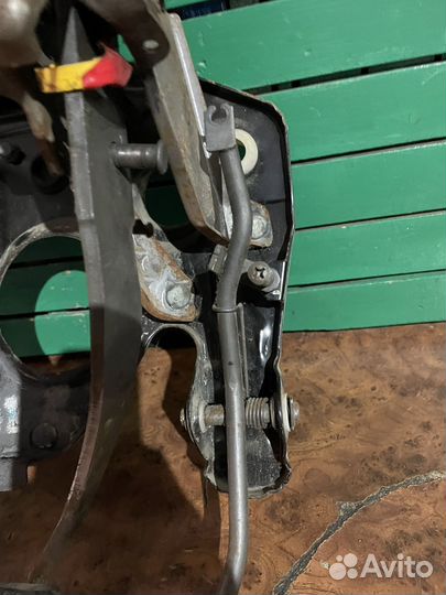 Педальный узел Daewoo Nexia N150