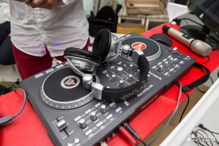 Диджей- DJ- Аппаратура- Ведущий- Шоу