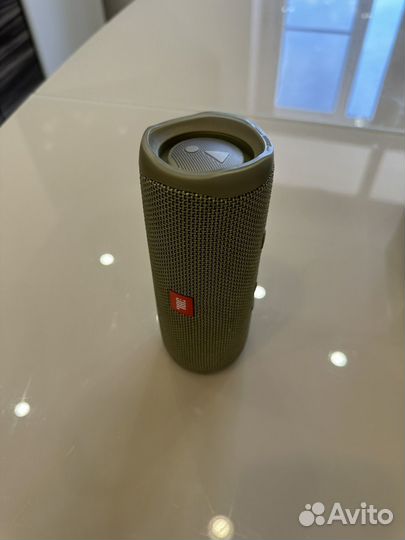 Колонка jbl