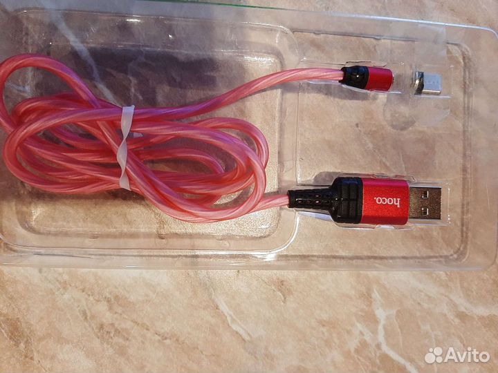 Магнитное зарядное со светящимся проводом