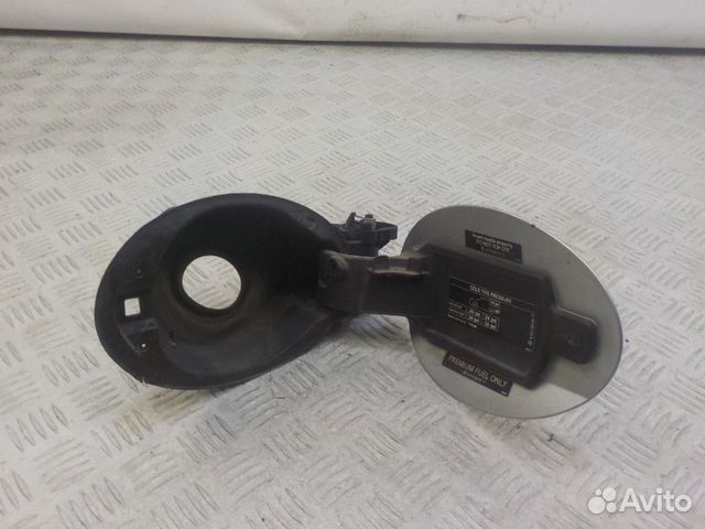 Лючок бензобака Mercedes-Benz R W251