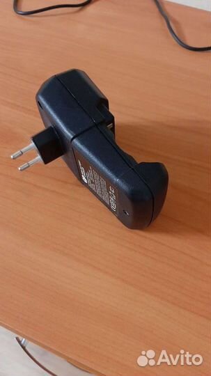 Зарядное устройство AA/AAA