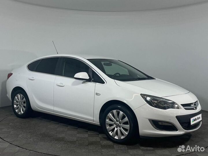 Opel Astra 1.6 AT, 2015, 127 500 км