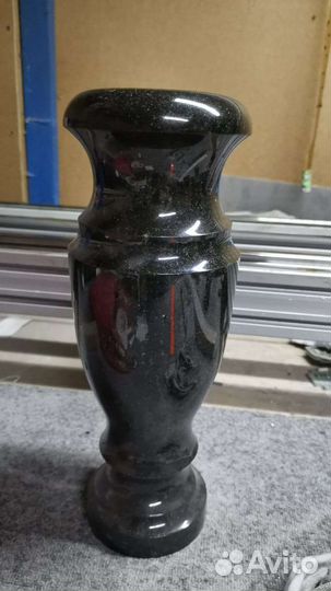 Ваза гранитная 40см