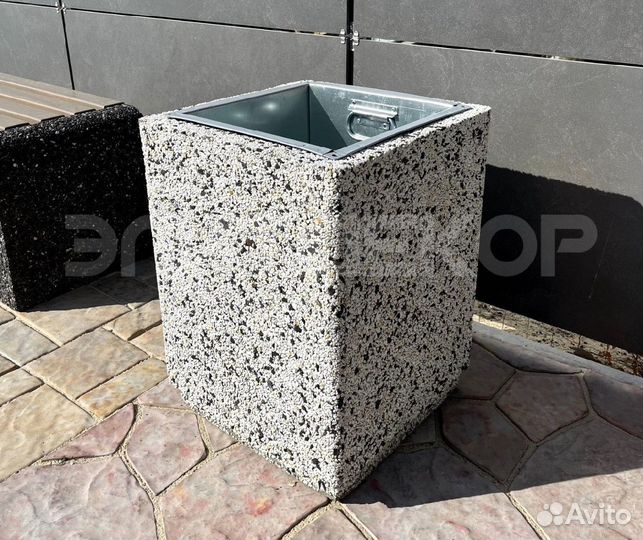 Бетонная урна