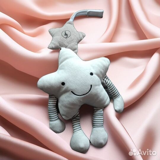 Музыкальная подвесная погремушка