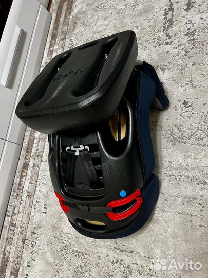 Автомобильное кресло