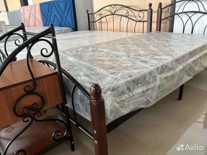 Кровать кованая односпальная 90х200