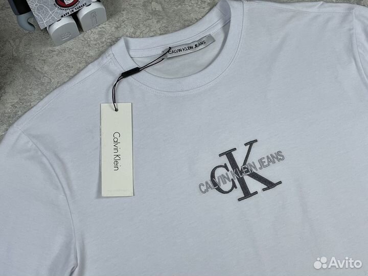 Футболка Calvin Klein