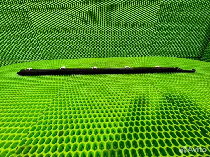 Молдинг стекла двери задний правый Acura Rdx TB1