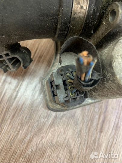 Дроссельная заслонка Opel Astra G Z16SE