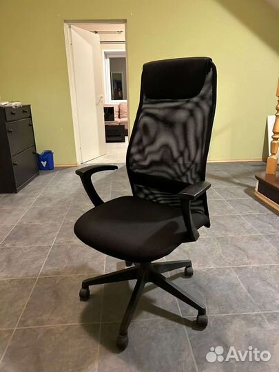 Компьютерное кресло