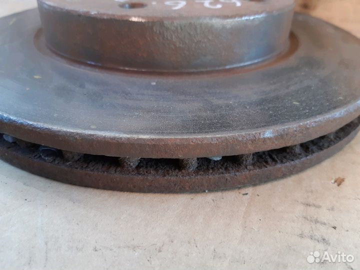 Диск тормозной передний Mazda 626 GE