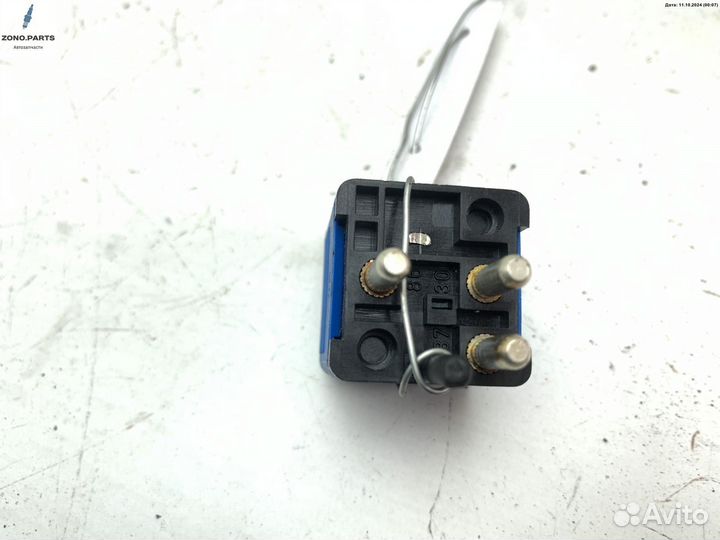 Реле (прочие) 0015429919 на Mercedes W202 (C)