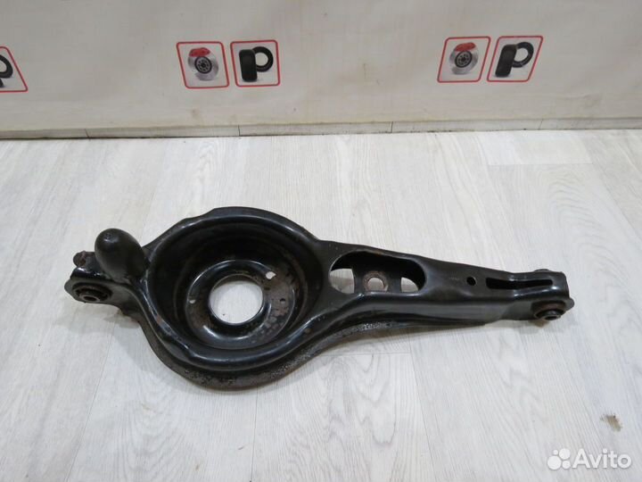 Рычаг задний правый Ford Focus 3