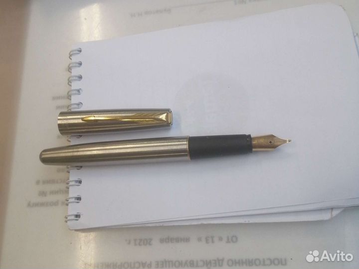 Перьевая ручка parker