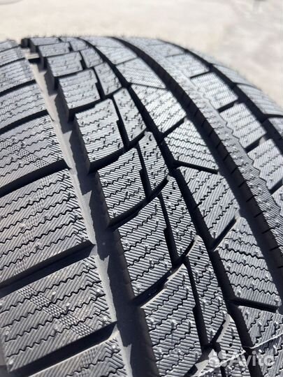 Sunwide Snowide 235/45 R17 140H