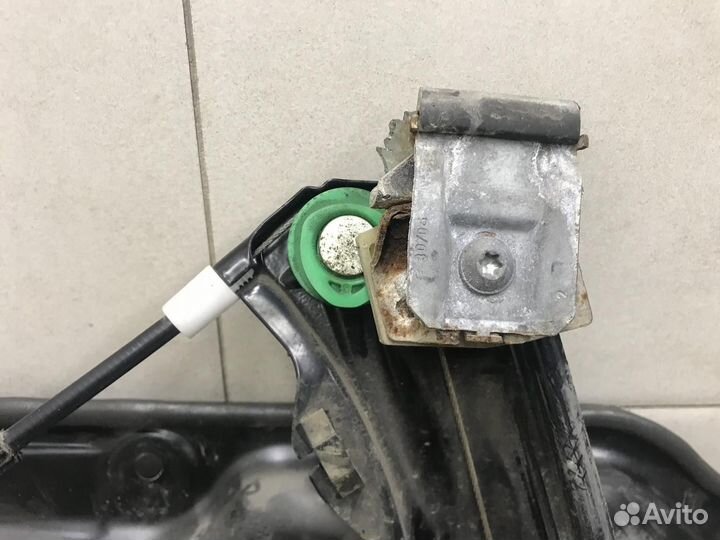 Стеклоподъемник электр. передний правый Passat B6 2005-2010