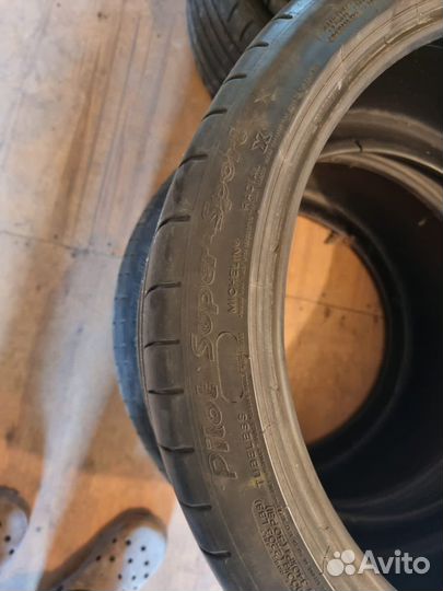Michelin Pilot Super Sport 325/30 R21