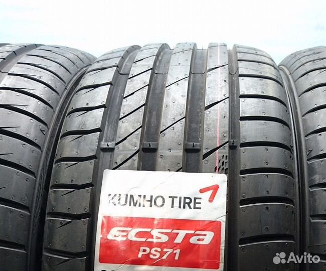 Kumho Ecsta PS71 235/50 R18 97V