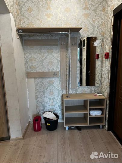 Прихожая с зеркалом