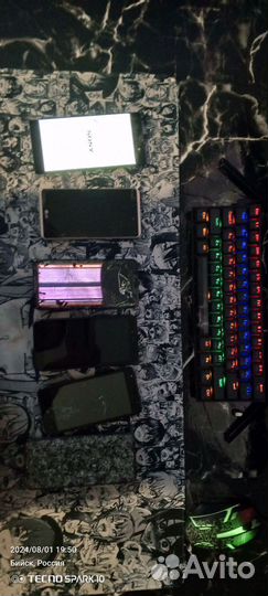 Битые смартфоны