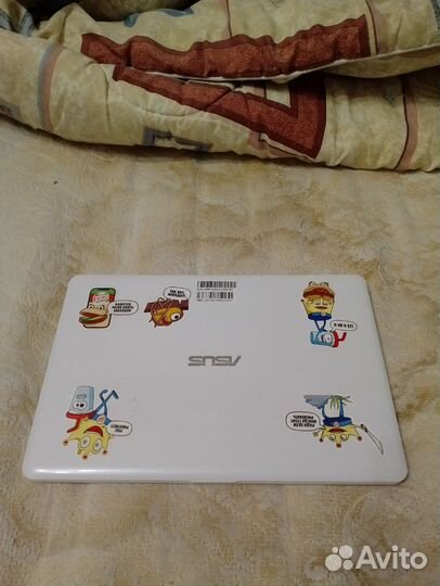 Ноутбук asus