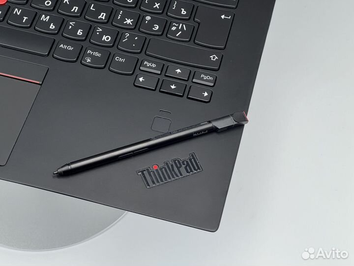 Ноутбук-трансформер Lenovo ThinkPad x1 Yoga Gen 3